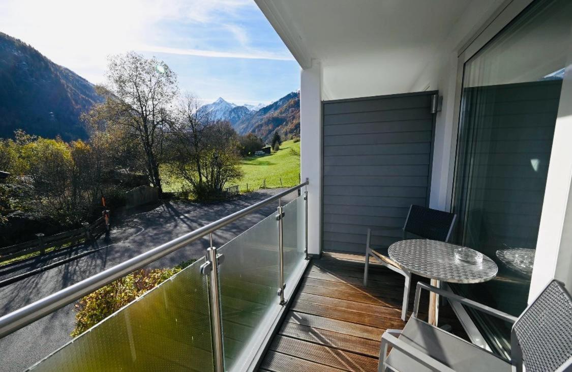 Gletscherblick By Jara